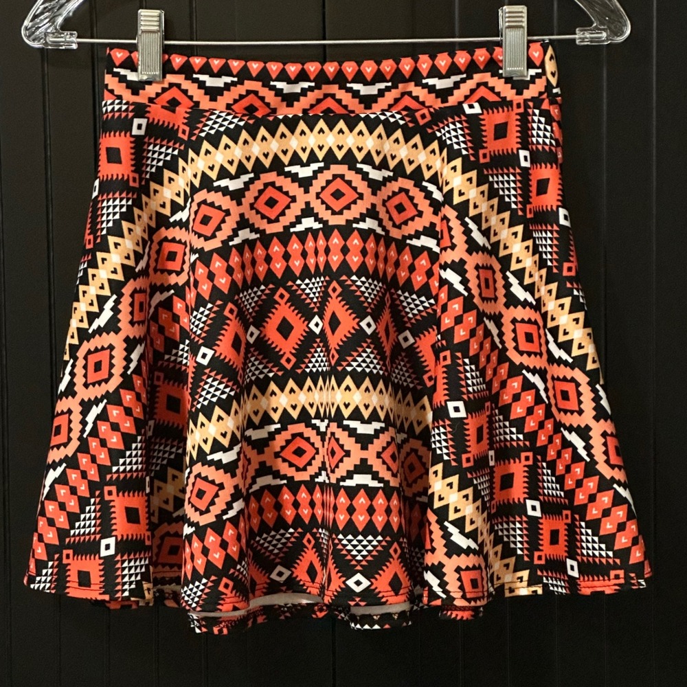 Hot Gal Mini Skirt Medium Tribal Skater Y2K Aztec Print Stretch Indie